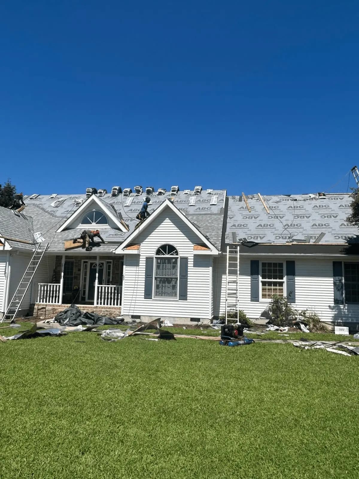 House undergoing a full roof replacement